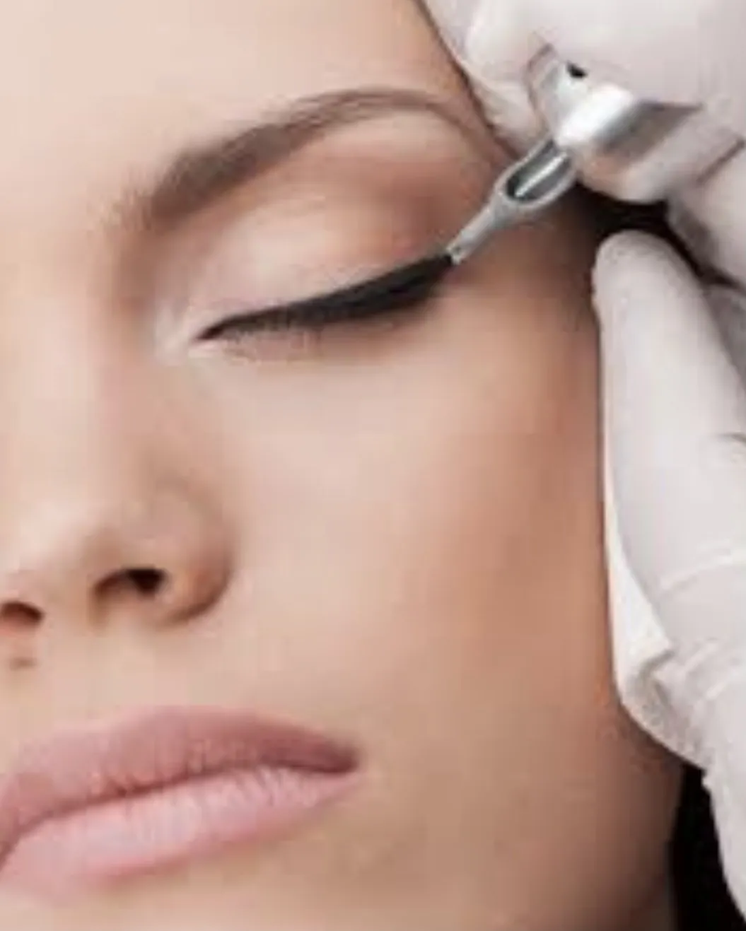 Permanent+eyeliner+image-2880w